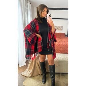 Abercrombie & Fitch Red Plaid Tartan Wrap Cape Sweater Pockets O/S